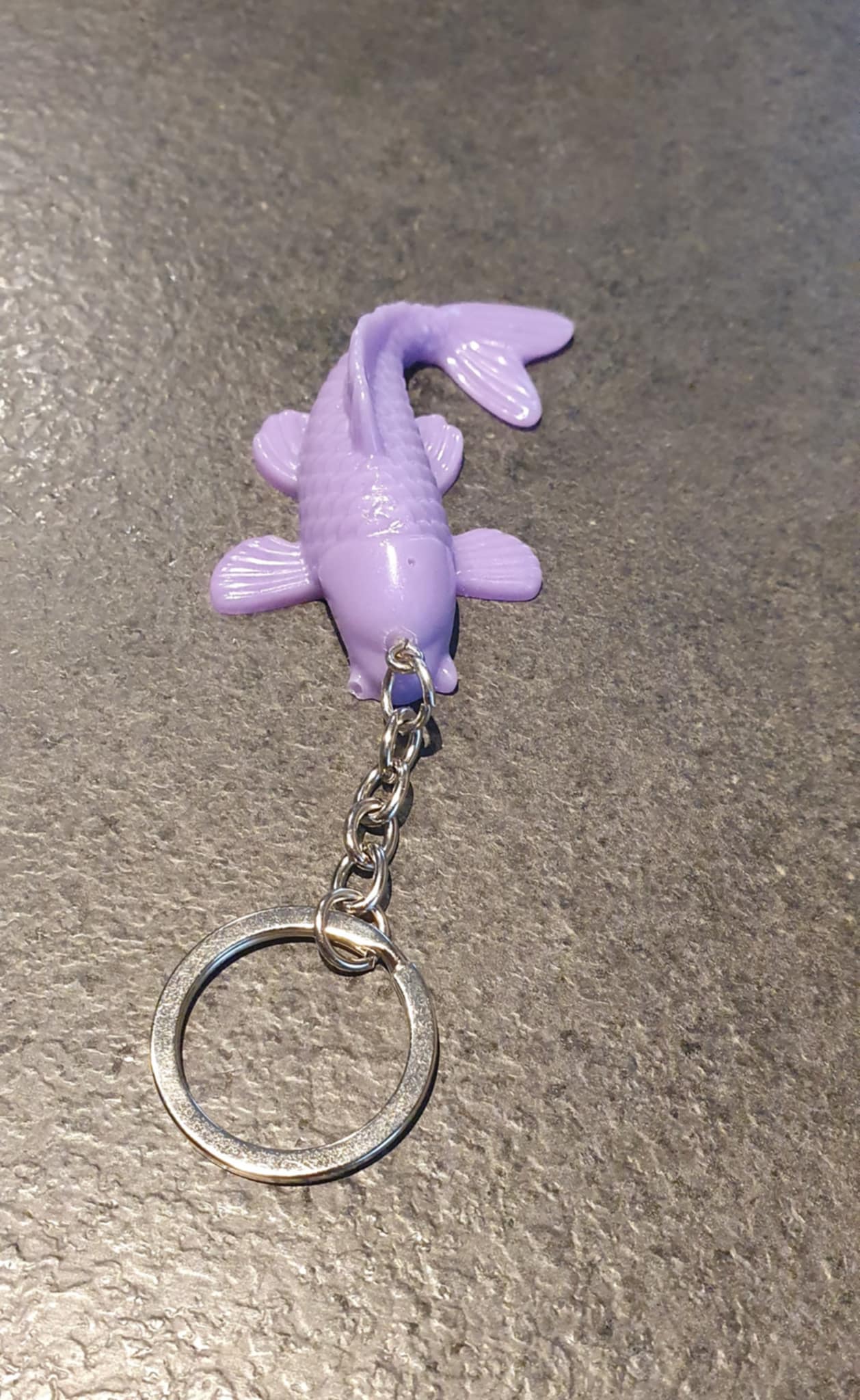 Porte-clés Carpe Koï violet
